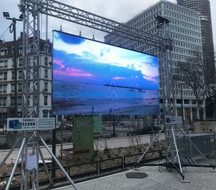 Bức tường video LED sân khấu ngoài trời 200 - 800W, màn hình LED cho thuê P3.91
