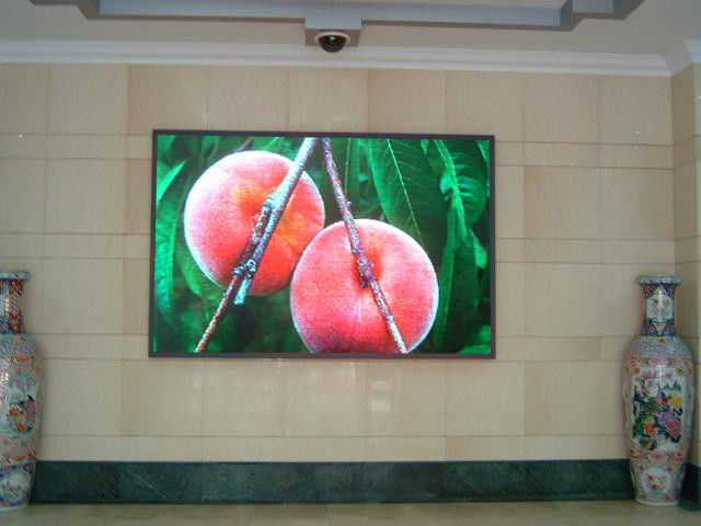 Màu sắc đầy đủ P5 Tường LED trong nhà Video 320 * 160mm Module VGA Độ tương phản cao